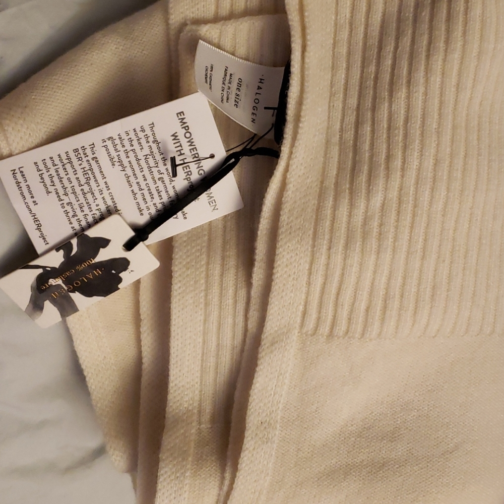 Hallogen Creme Cashmere scarf